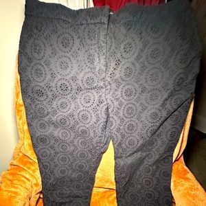 Ann Taylor Size 10 pattern pants